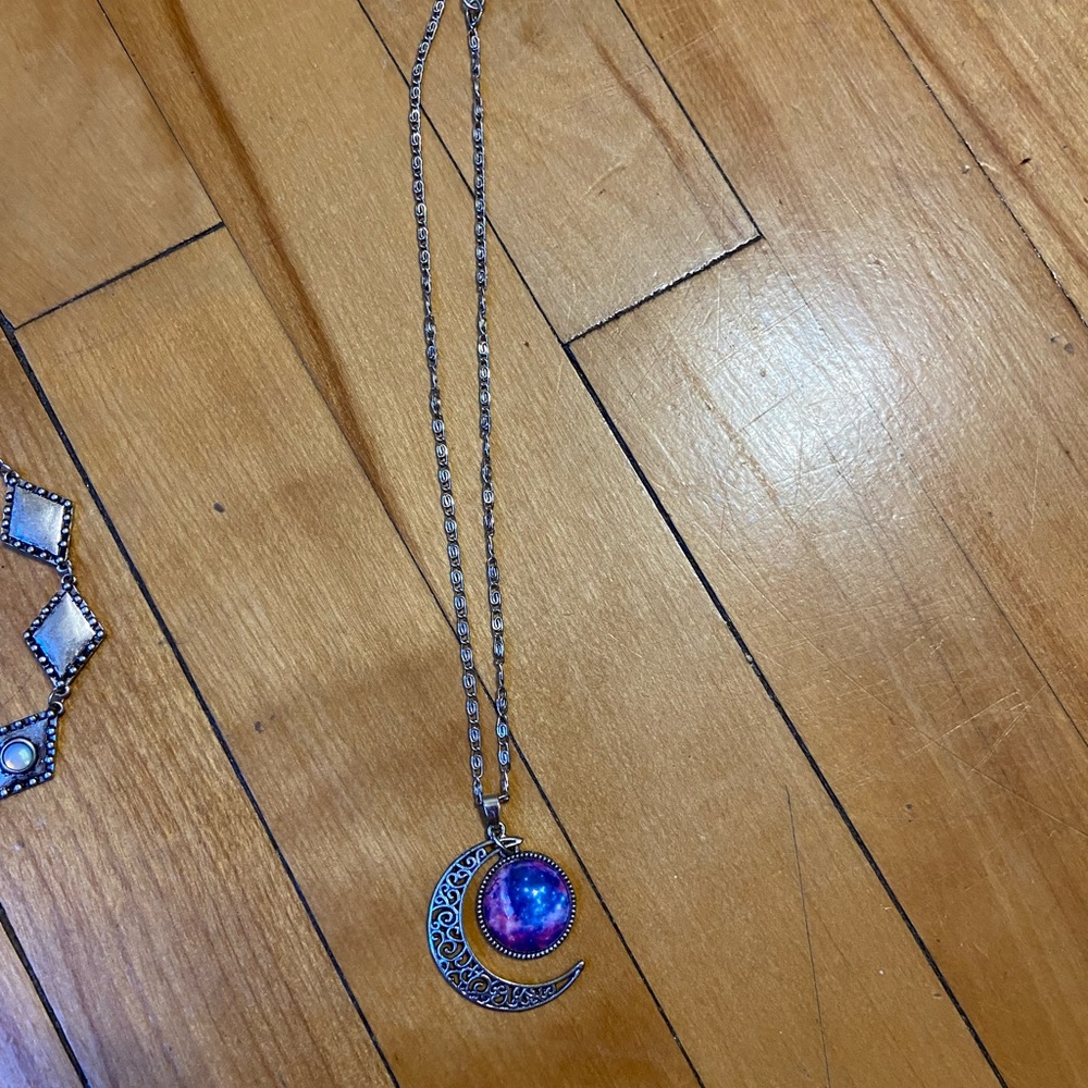 Moon necklace - Picture 2 of 2